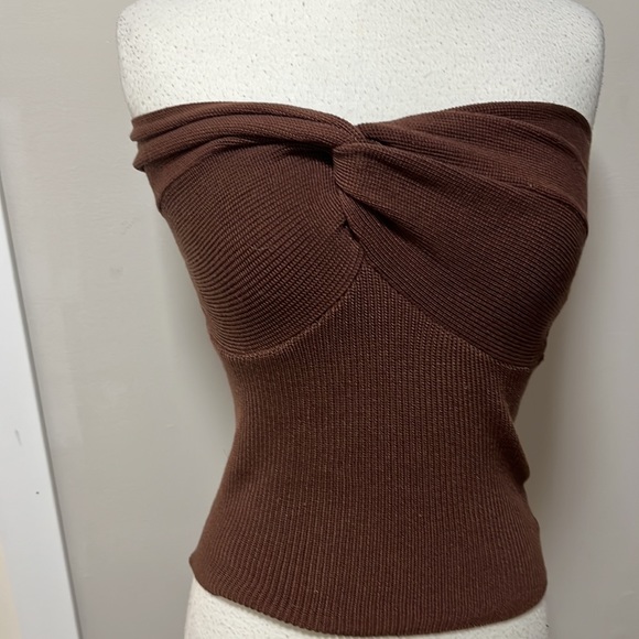 Super cute knit top - Picture 2 of 5